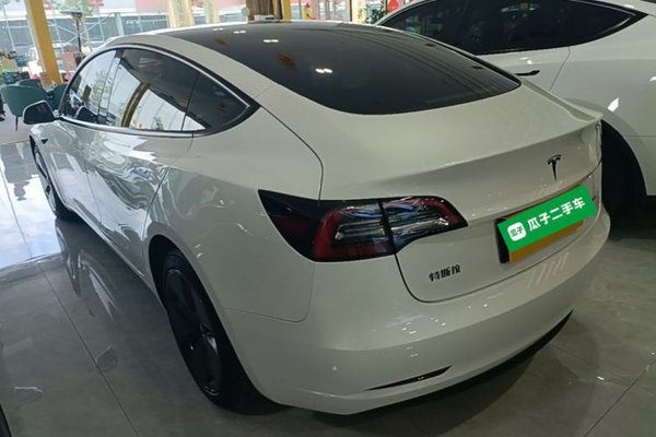 Tesla Model 3 2021, 39500 км, за 20092 USD