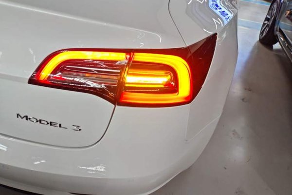 Tesla Model 3 2021, 39700 км, за 20821 USD - фото 9