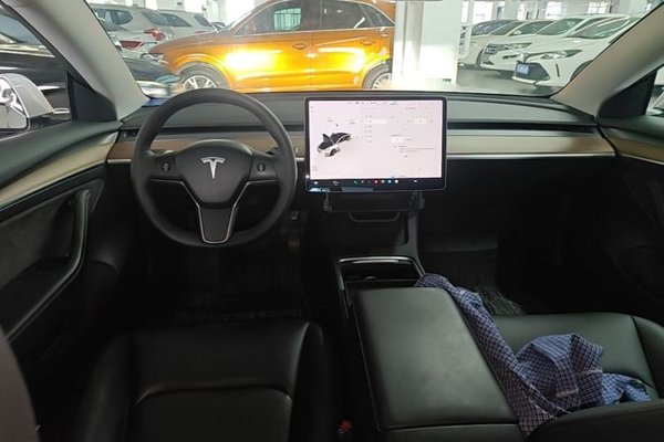 Tesla Model 3 2021, 99300 км, за 18470 USD - фото 12