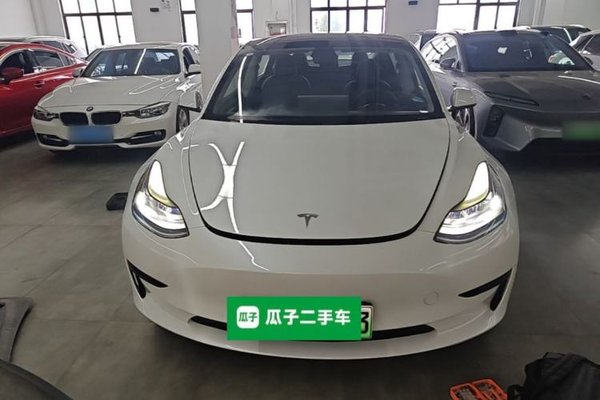Tesla Model 3 2021, 99300 км, за 18470 USD
