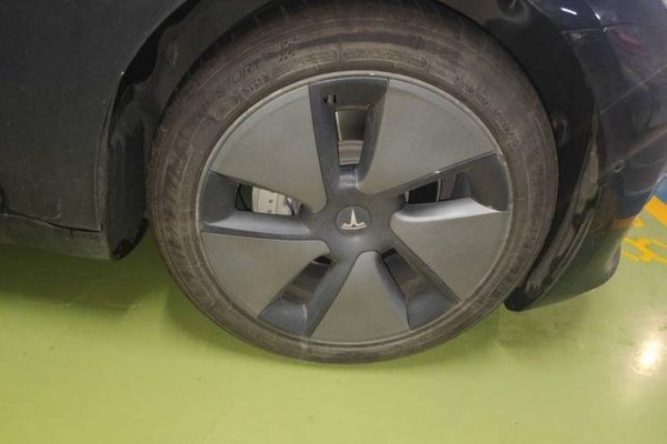 Tesla Model 3 2022, 116100 км, за 18220 USD