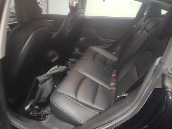 Tesla Model 3 2022, 25500 км, за 30896 USD - фото 20