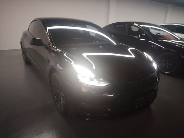 Tesla Model 3 2022, 25500 км, за 30896 USD