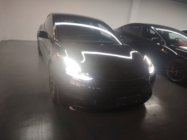 Tesla Model 3 2022, 25500 км, за 30896 USD