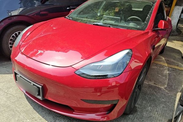 Tesla Model 3 · 2022 год