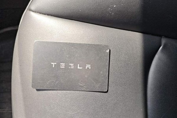 Tesla Model 3 2022, 73700 км, за 20339 USD - фото 18