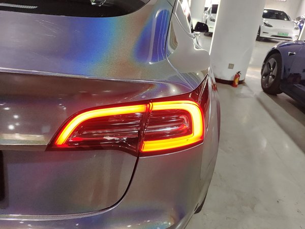 Tesla Model 3 2022, 119000 км, за 19929 USD