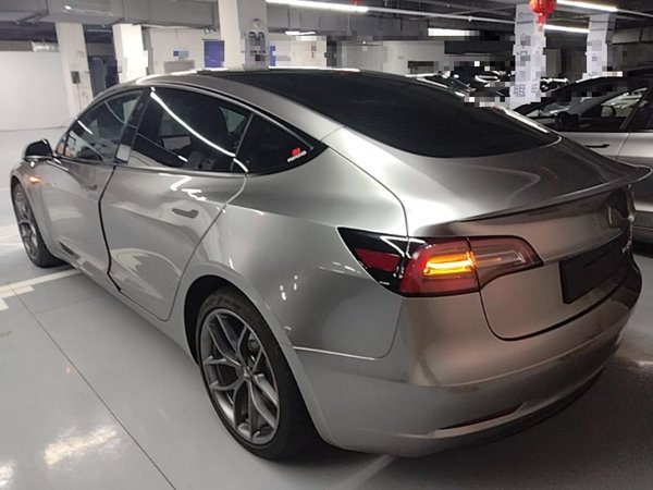 Tesla Model 3 2022, 17900 км, за 31216 USD
