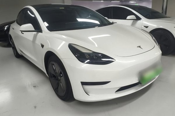 Tesla Model 3 2022, 126600 км, за 20775 USD