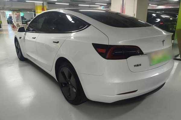 Tesla Model 3 2022, 126600 км, за 20775 USD