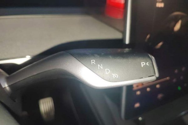 Tesla Model Y 2023, 64400 км, за 24806 USD - фото 15