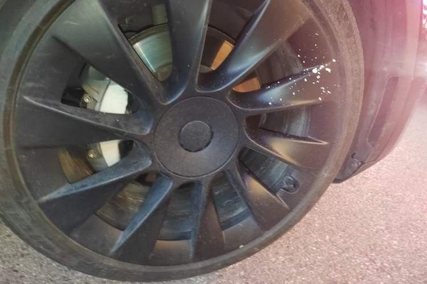 Tesla Model Y 2023, 64400 км, за 24806 USD - фото 8