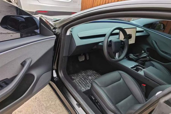 Tesla Model 3 2023, 69100 км, за 25605 USD - фото 18