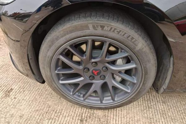 Tesla Model 3 2023, 69100 км, за 25605 USD - фото 10