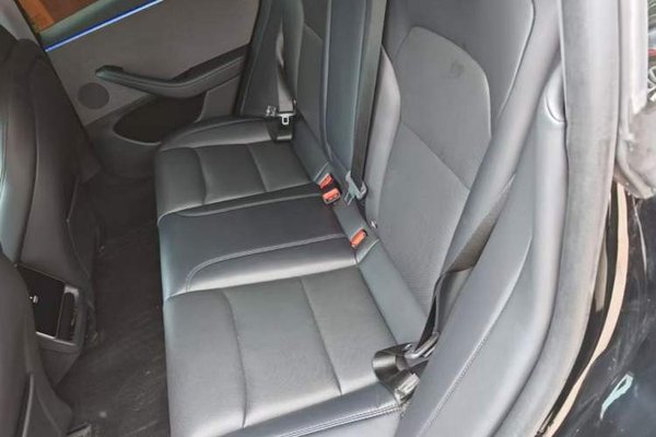 Tesla Model 3 2023, 69100 км, за 25605 USD - фото 20