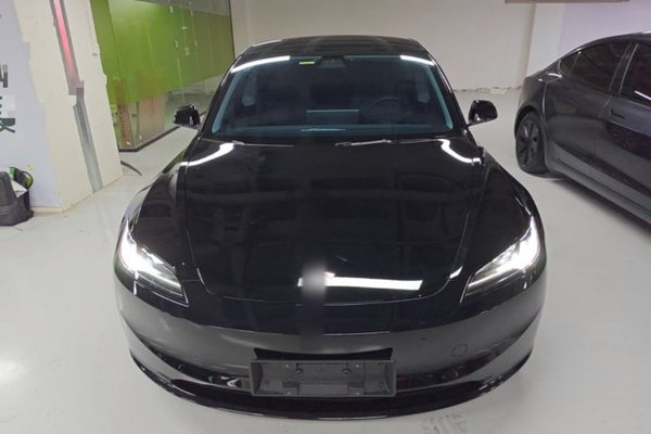 Tesla Model 3 2023, 88800 км, за 25076 USD