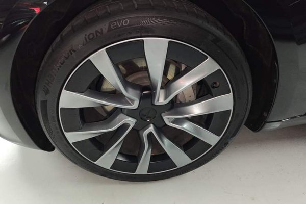 Tesla Model 3 2023, 88800 км, за 25076 USD - фото 10