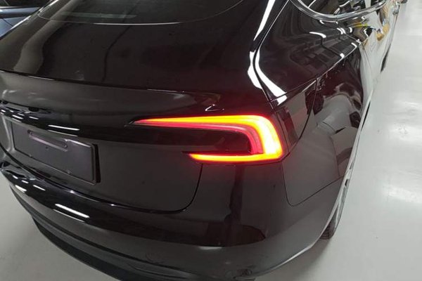 Tesla Model 3 2023, 88800 км, за 25076 USD - фото 9
