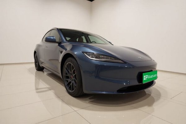 Tesla Model 3 2023, 27300 км, за 28297 USD