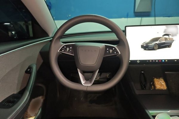 Tesla Model 3 2023, 27300 км, за 28297 USD - фото 9