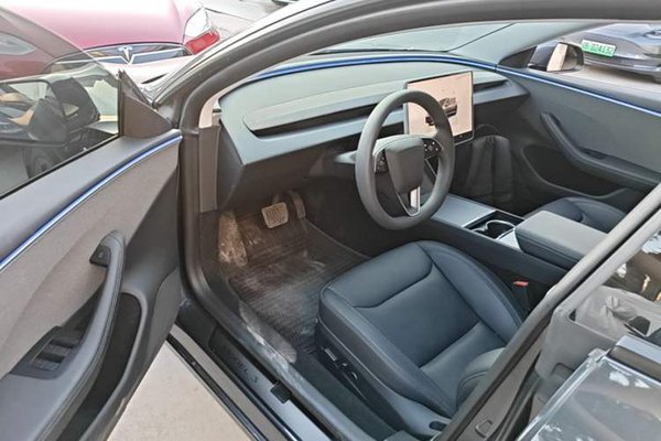 Tesla Model 3 2023, 29000 км, за 28969 USD - фото 18