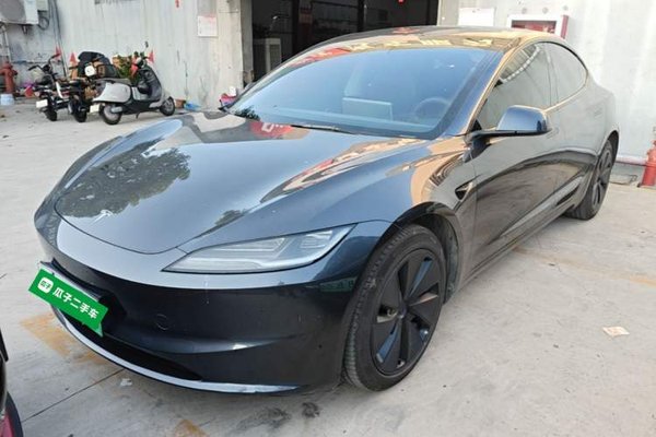 Tesla Model 3 · 2023 год