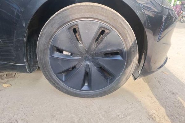 Tesla Model 3 2023, 36600 км, за 31271 USD - фото 8