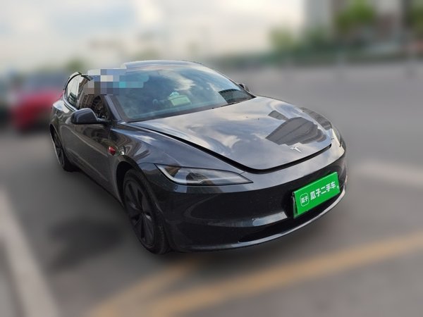 Tesla Model 3 2023, 60500 км, за 25527 USD