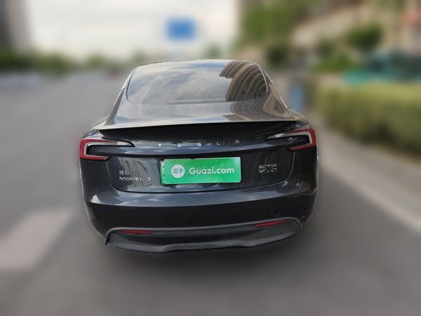 Tesla Model 3 2023, 60500 км, за 25527 USD