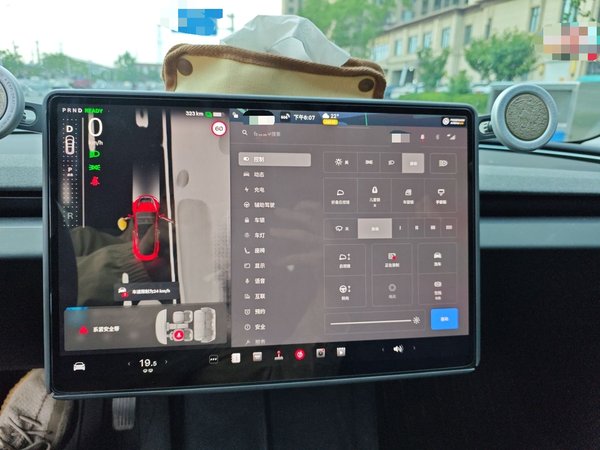 Tesla Model 3 2023, 60500 км, за 25527 USD - фото 12
