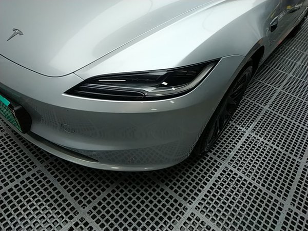 Tesla Model 3 2023, 34000 км, за 32227 USD - фото 9