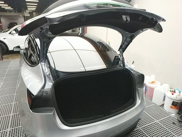 Tesla Model 3 2023, 34000 км, за 32227 USD - фото 22