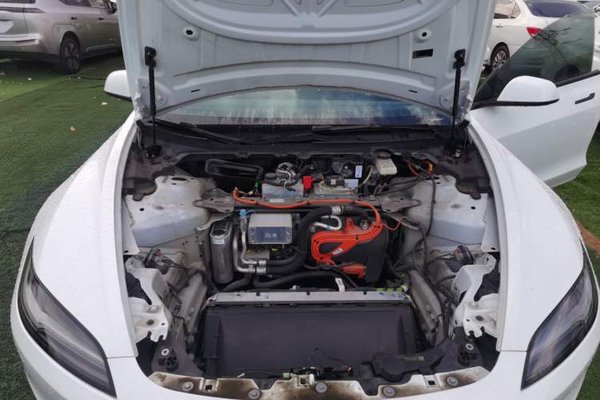 Tesla Model 3 2023, 112000 км, за 23766 USD - фото 28