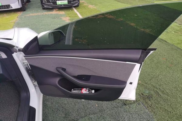 Tesla Model 3 2023, 112000 км, за 23766 USD - фото 24