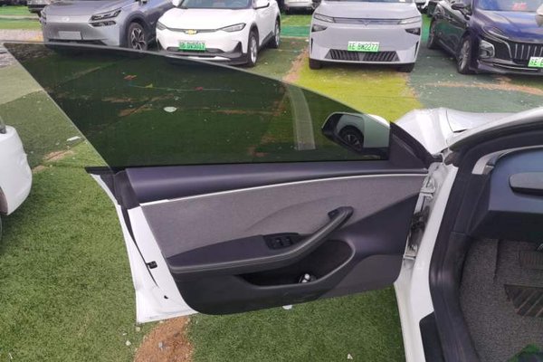 Tesla Model 3 2023, 112000 км, за 23766 USD - фото 26