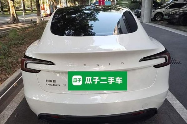 Tesla Model 3 2023, 18100 км, за 28451 USD