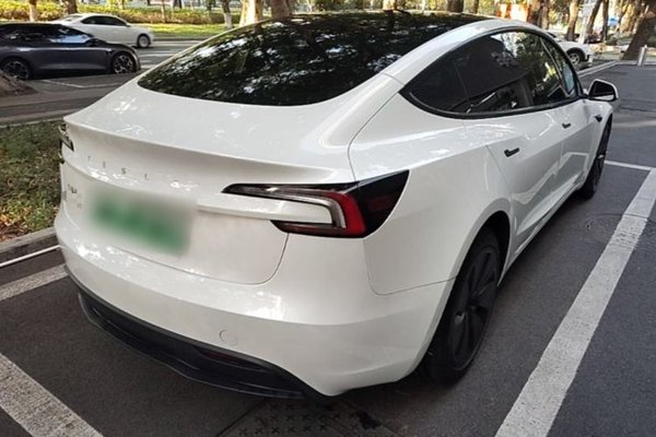 Tesla Model 3 2023, 18100 км, за 28451 USD - фото 6