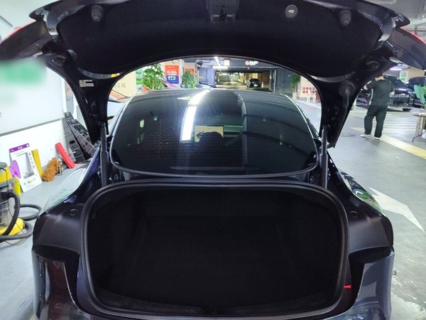 Tesla Model 3 2024, 46800 км, за 41627 USD - фото 22