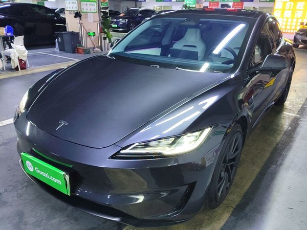 Tesla Model 3 · 2024 год