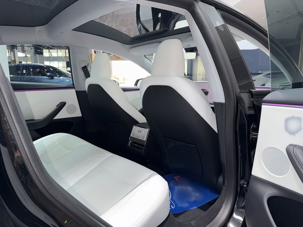 Tesla Model 3 2025, 4000 км, за 34608 USD - фото 35