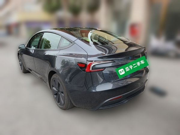 Tesla Model 3 2025, 38200 км, за 9999999 USD