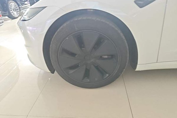 Tesla Model 3 2025, 27100 км, за 30021 USD - фото 21