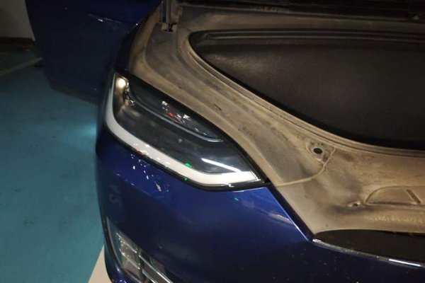 Tesla Model X 2017, 136000 км, за 25745 USD - фото 7