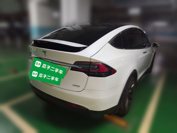 Tesla Model X 2017, 97500 км, за 33312 USD