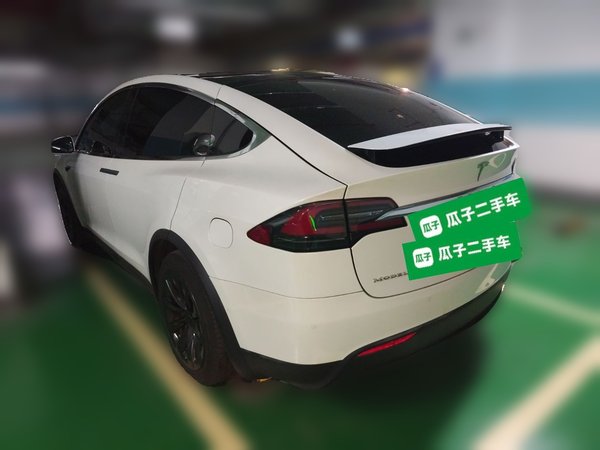 Tesla Model X 2017, 97500 км, за 33312 USD