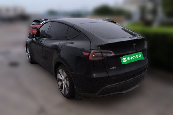 Tesla Model Y 2021, 111800 км, за 20394 USD