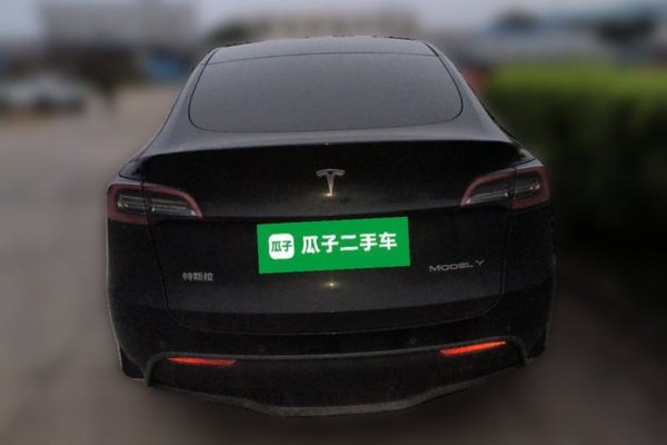 Tesla Model Y 2021, 111800 км, за 20394 USD
