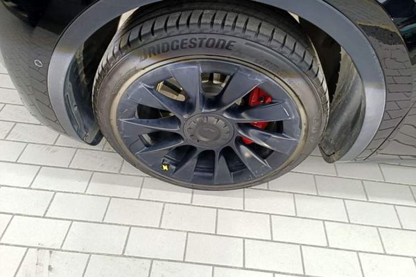 Tesla Model Y 2021, 114900 км, за 22924 USD - фото 10