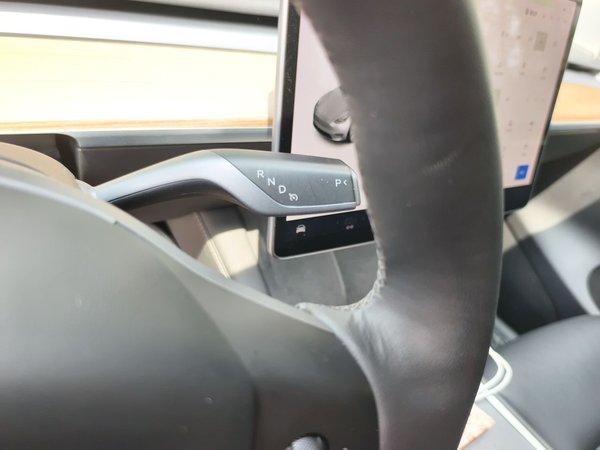 Tesla Model Y 2021, 128400 км, за 19479 USD - фото 13