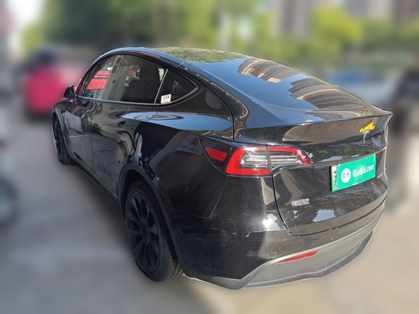 Tesla Model Y 2021, 54900 км, за 22116 USD